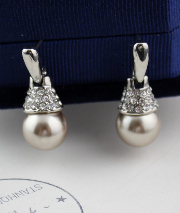 ET01431 - Brown and Diamond Earring