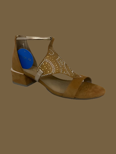 Alexa Shoe - Tan