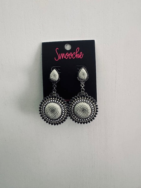 Earrings Various